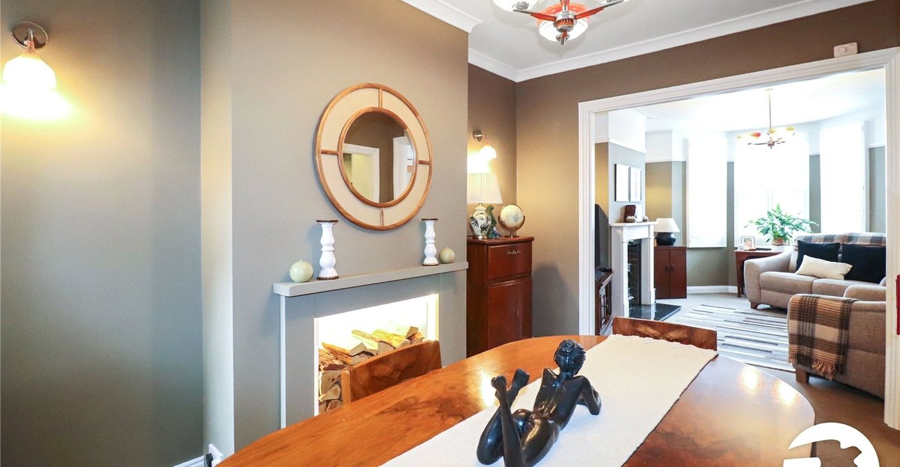 3 bedroom house for sale in Erith | Robinson Jackson