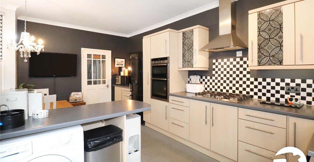 3 bedroom house for sale in Erith | Robinson Jackson