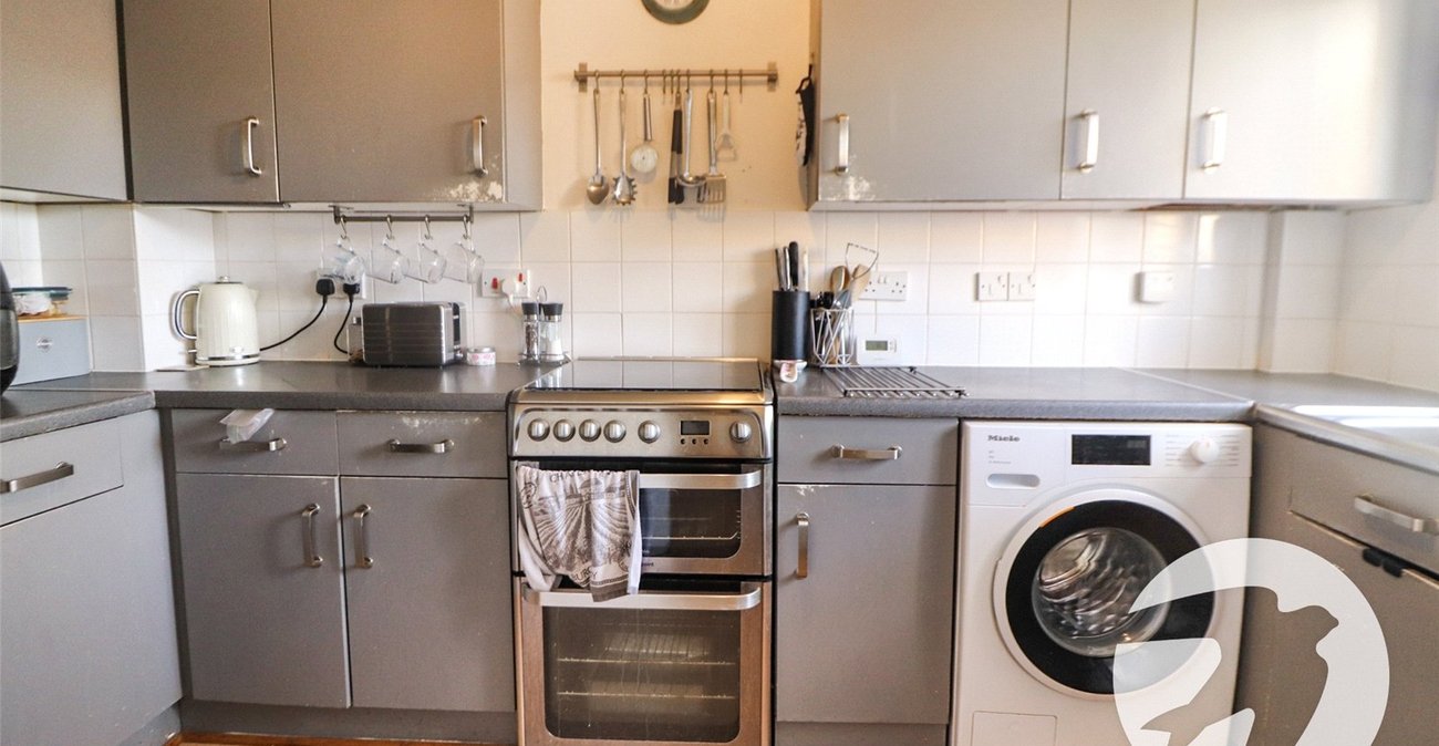 2 bedroom house for sale in Erith | Robinson Jackson