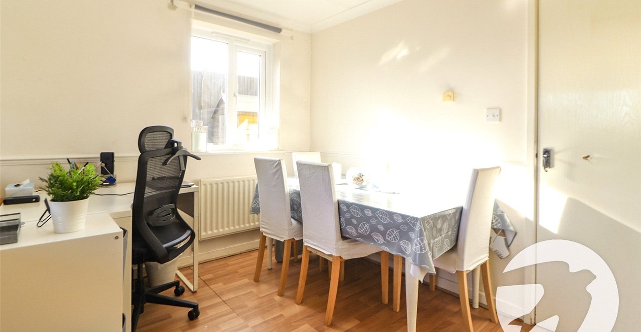 2 bedroom house for sale in Erith | Robinson Jackson