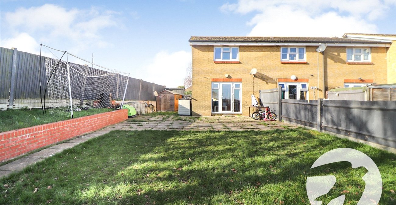 2 bedroom house for sale in Erith | Robinson Jackson