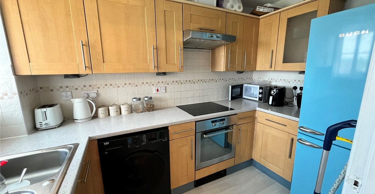 1 bedroom property for sale in Fenners Marsh | Robinson Michael & Jackson