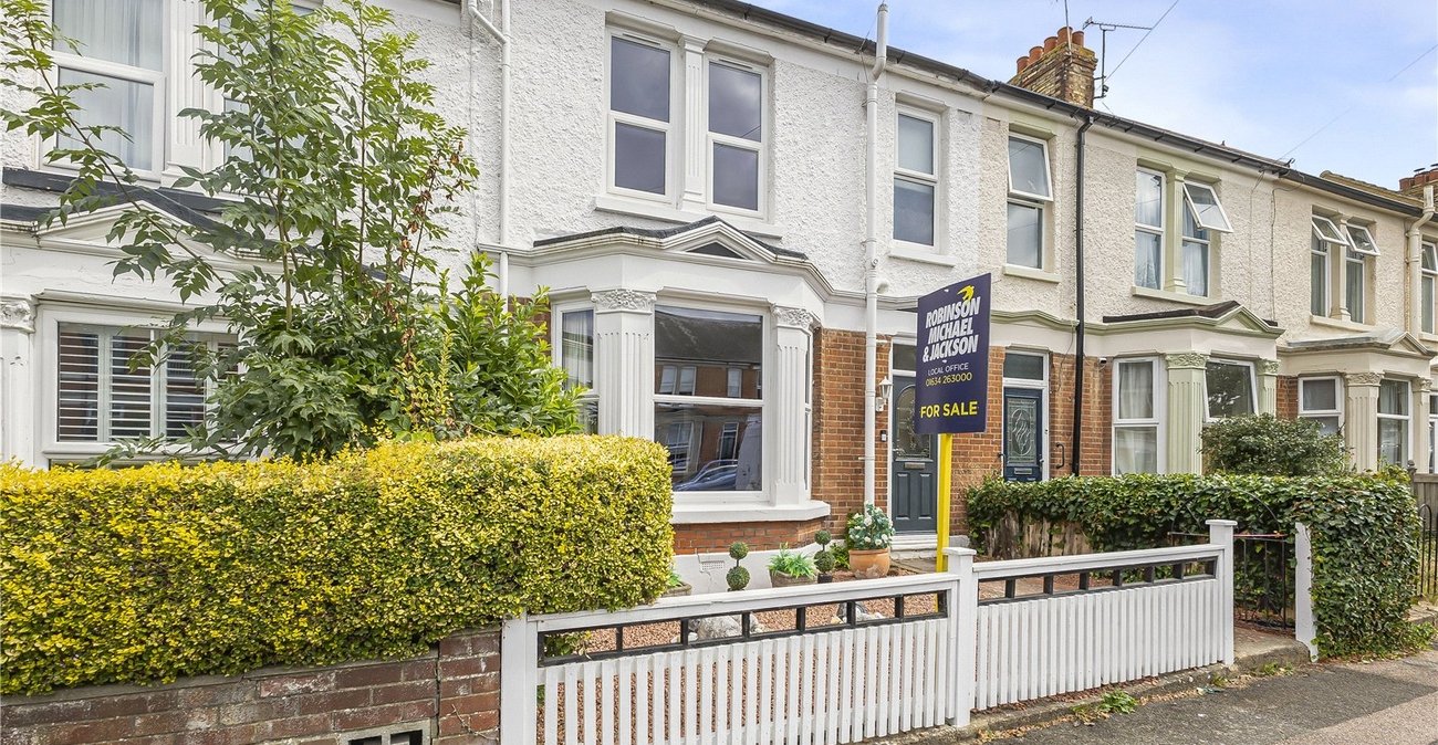 3 bedroom house for sale in Gillingham | Robinson Michael & Jackson
