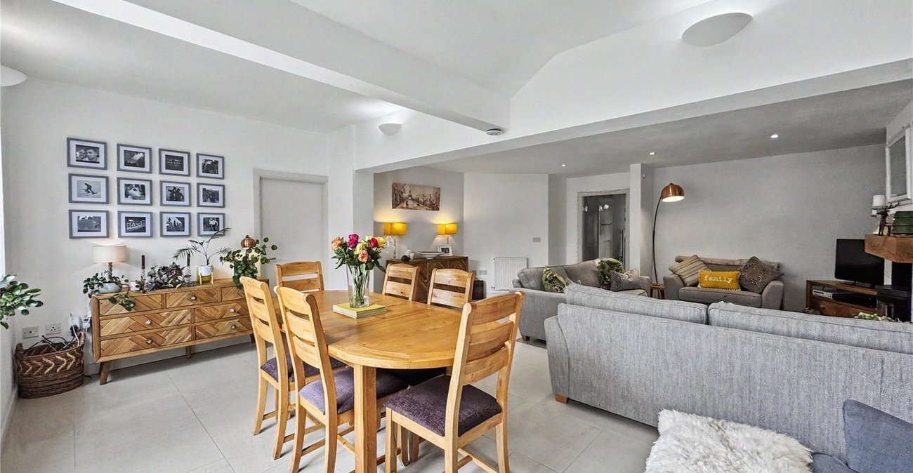 4 bedroom bungalow for sale in Parkwood | Robinson Michael & Jackson