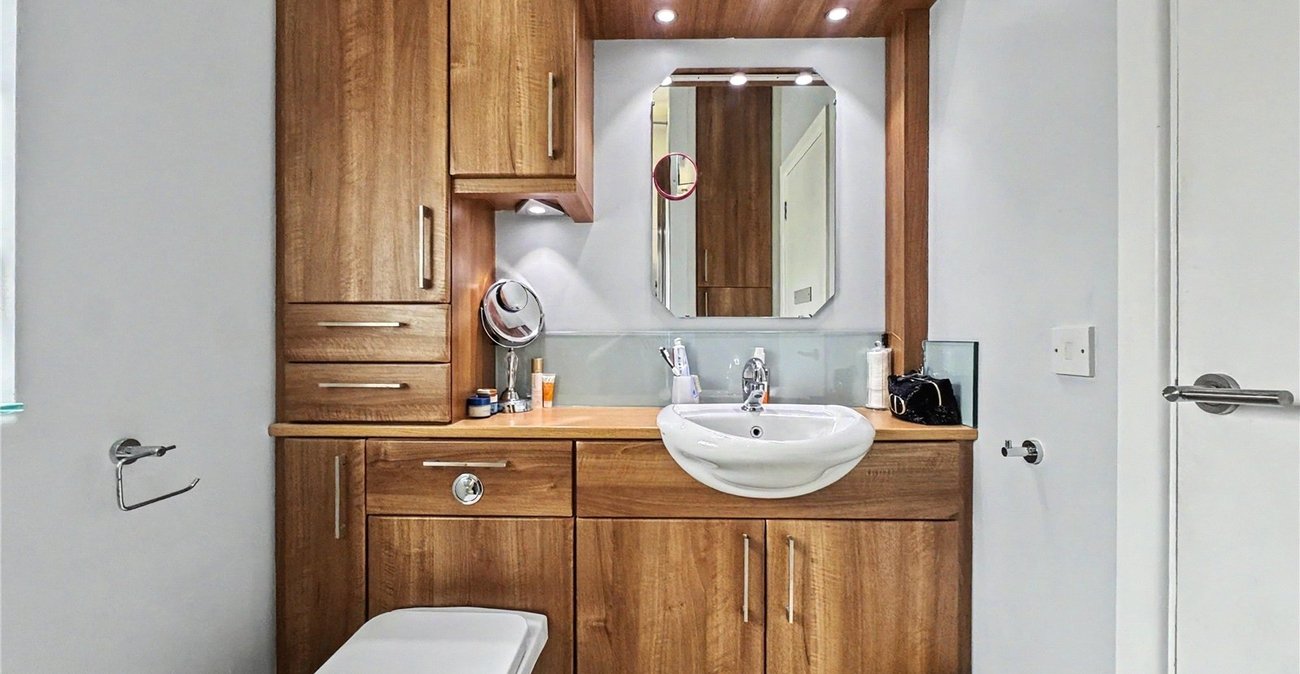 4 bedroom bungalow for sale in Parkwood | Robinson Michael & Jackson