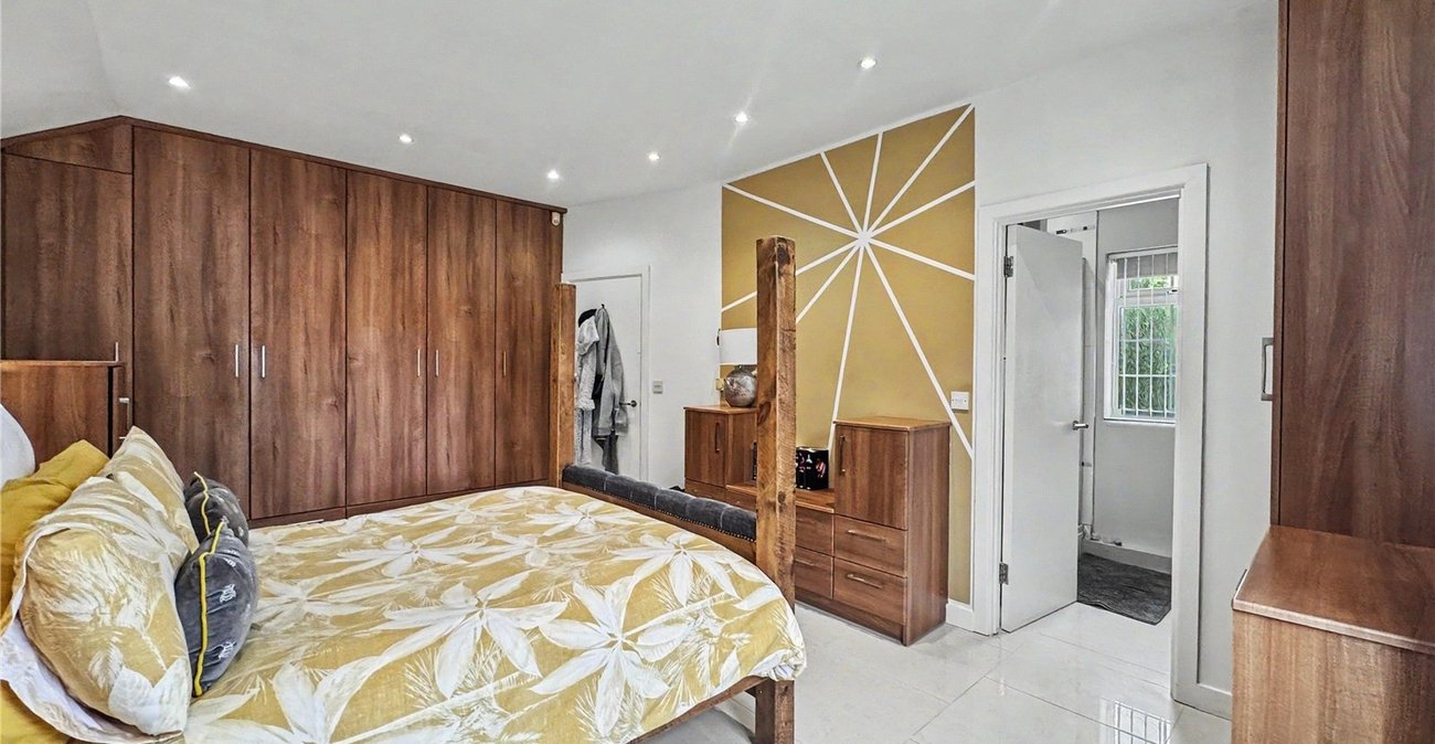 4 bedroom bungalow for sale in Parkwood | Robinson Michael & Jackson