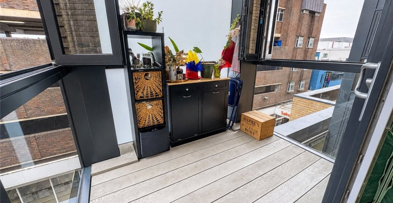 1 bedroom property for sale in Orpington | Robinson Jackson