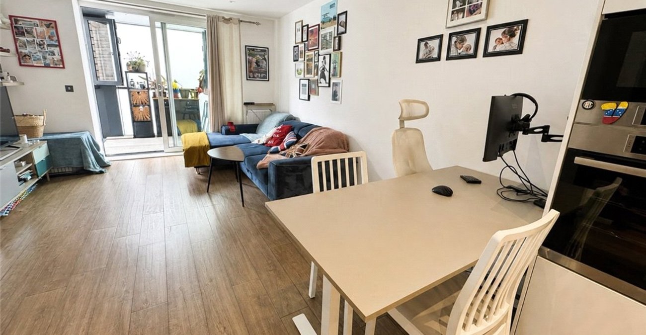 1 bedroom property for sale in Orpington | Robinson Jackson