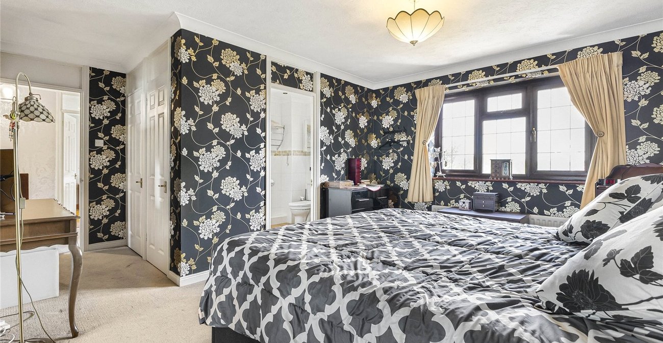 4 bedroom house for sale in Rochester | Robinson Michael & Jackson