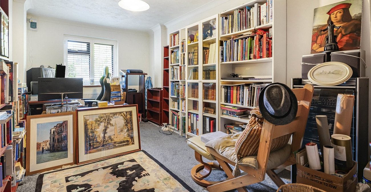 4 bedroom house for sale in Rochester | Robinson Michael & Jackson