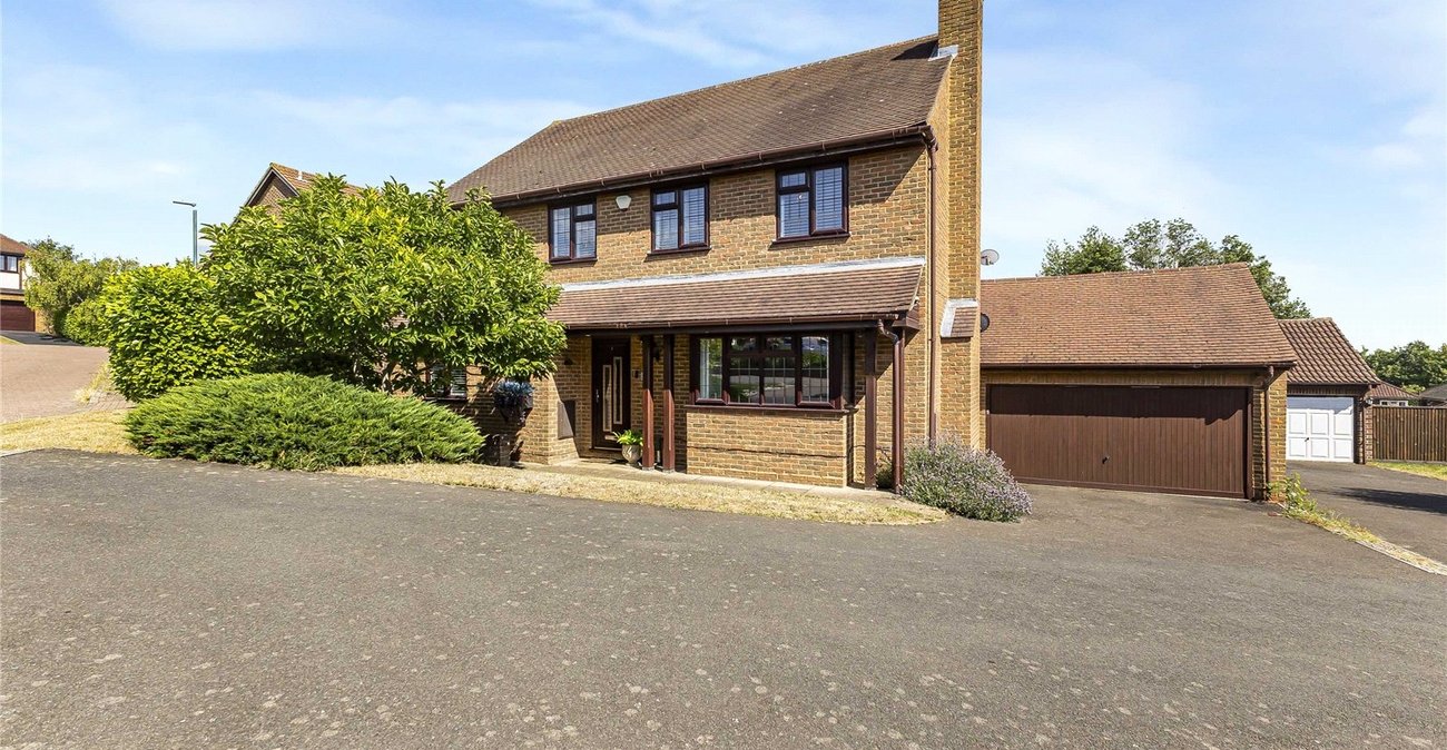 4 bedroom house for sale in Rochester | Robinson Michael & Jackson