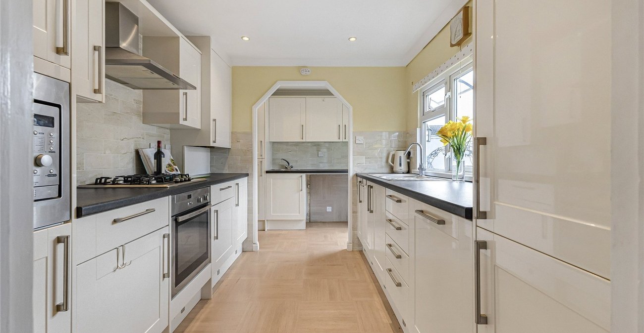 2 bedroom bungalow for sale in Vicarage Lane | Robinson Michael & Jackson