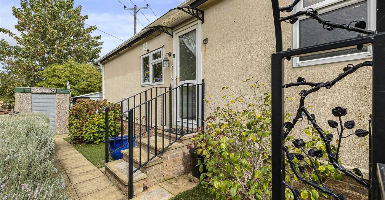 2 bedroom bungalow for sale in Vicarage Lane | Robinson Michael & Jackson