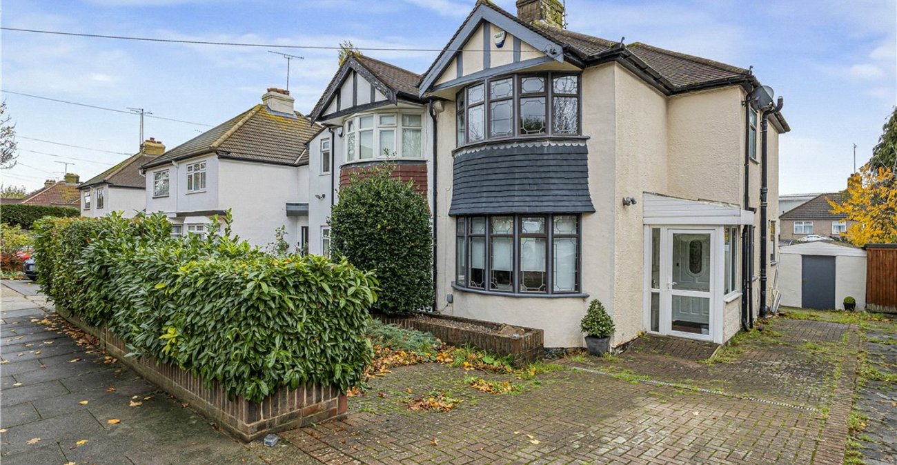 3 bedroom house for sale in Orpington | Robinson Jackson