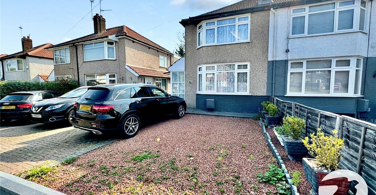 2 bedroom house for sale in South Welling | Robinson Jackson