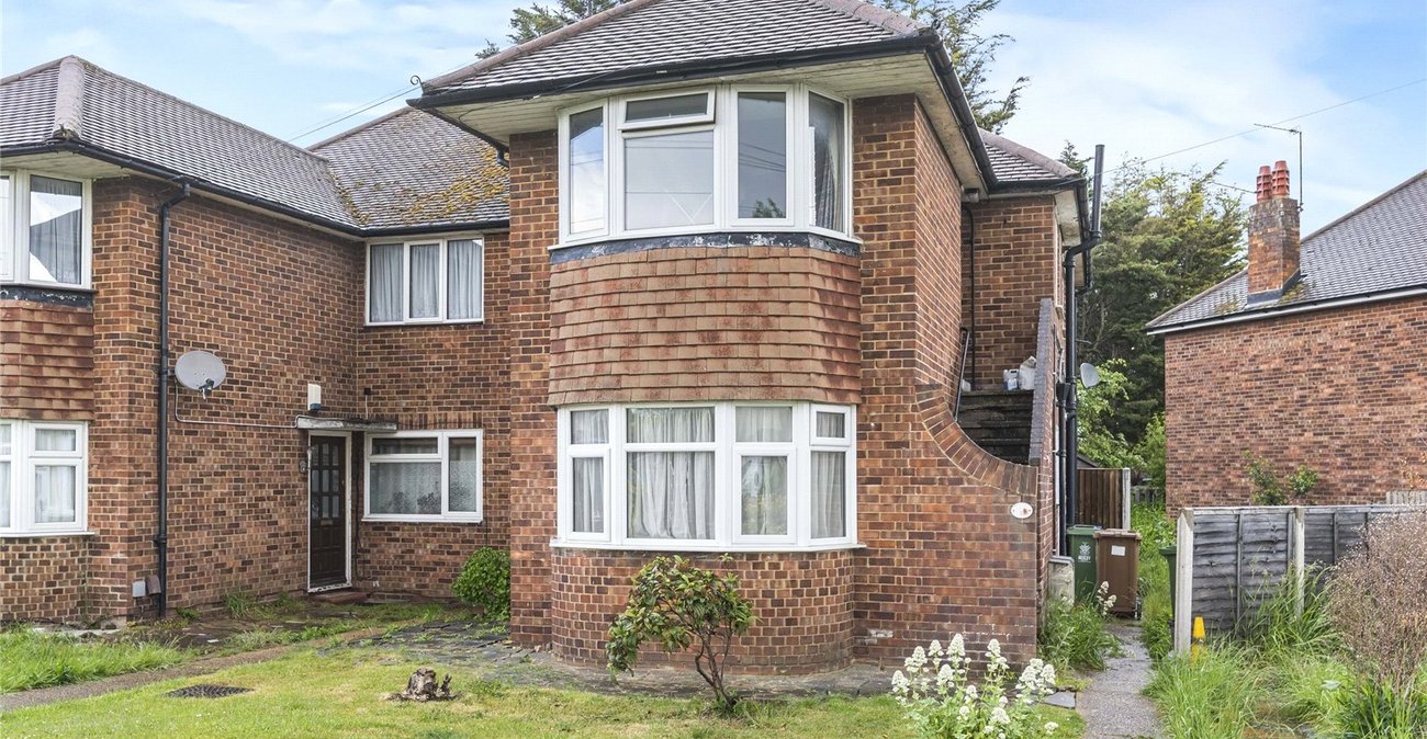 2 bedroom property for sale in South Welling | Robinson Jackson