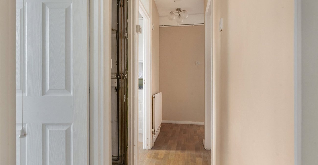2 bedroom property for sale in South Welling | Robinson Jackson