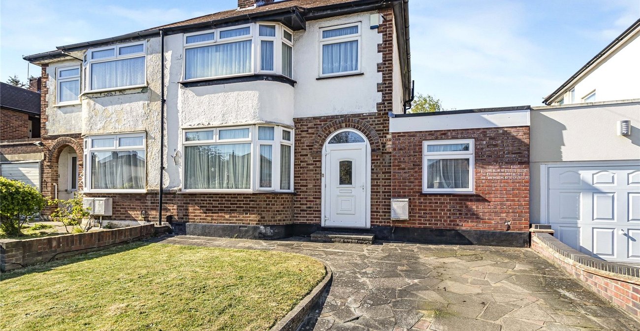 4 bedroom house for sale in South Welling | Robinson Jackson