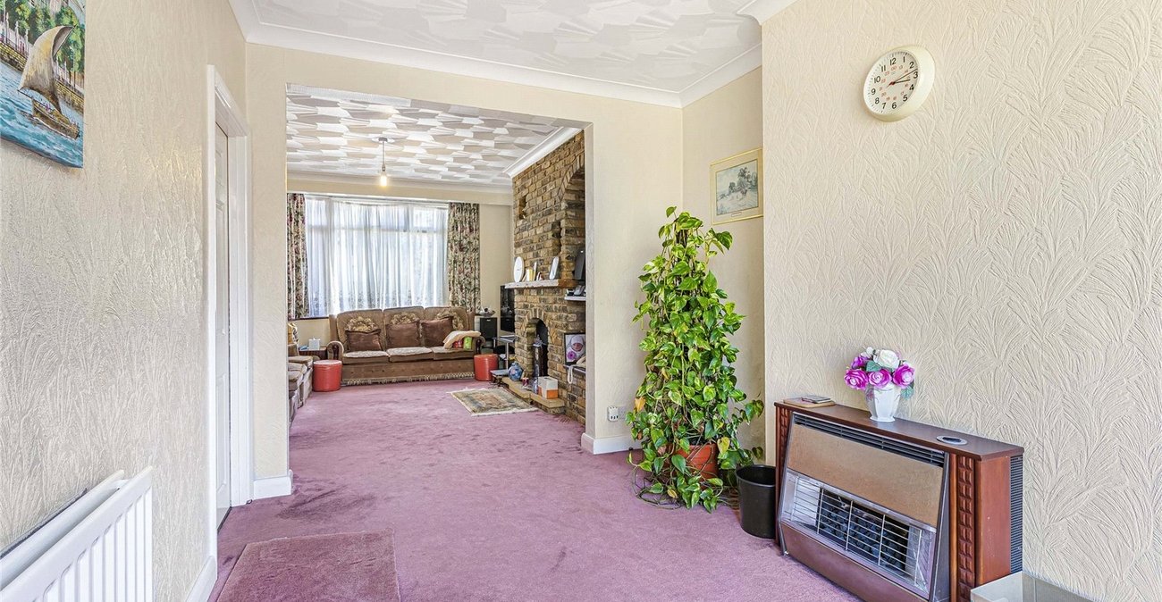 4 bedroom house for sale in South Welling | Robinson Jackson