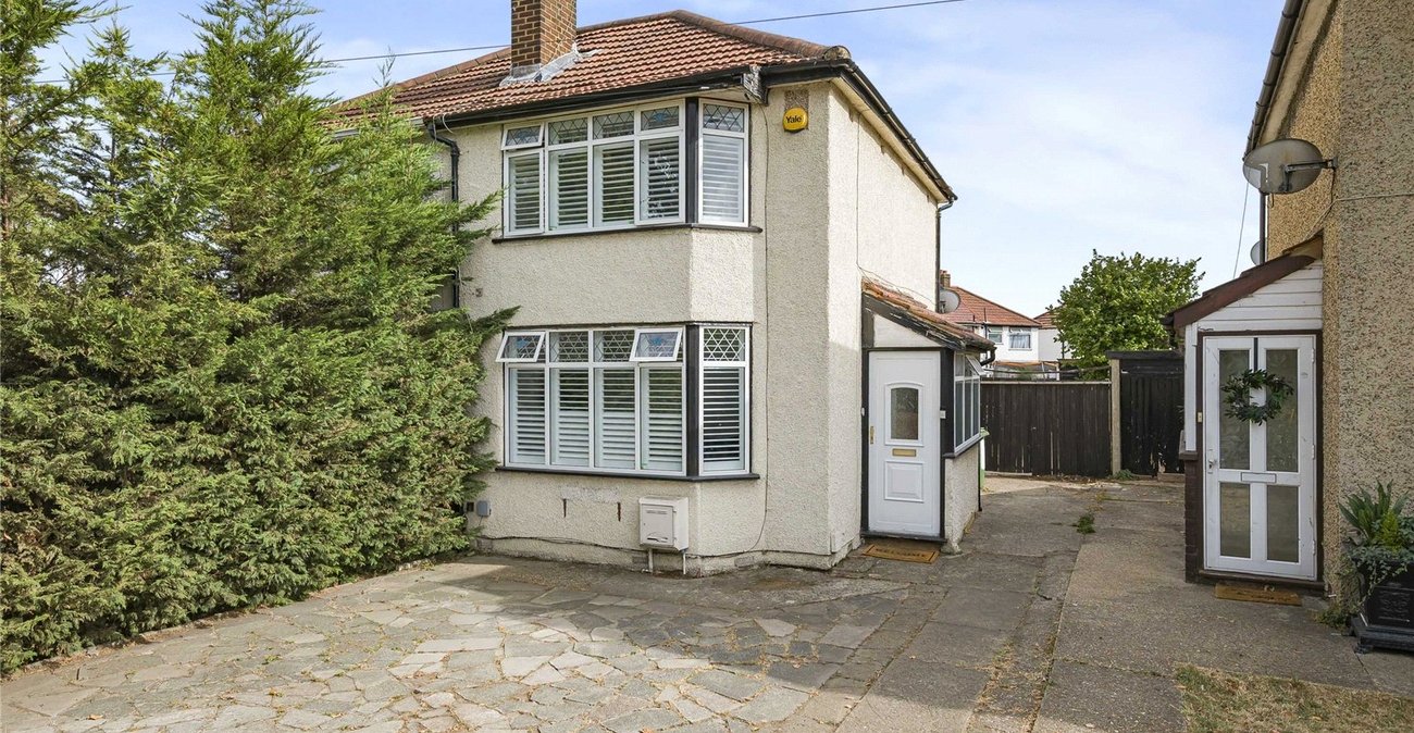 2 bedroom house for sale in South Welling | Robinson Jackson