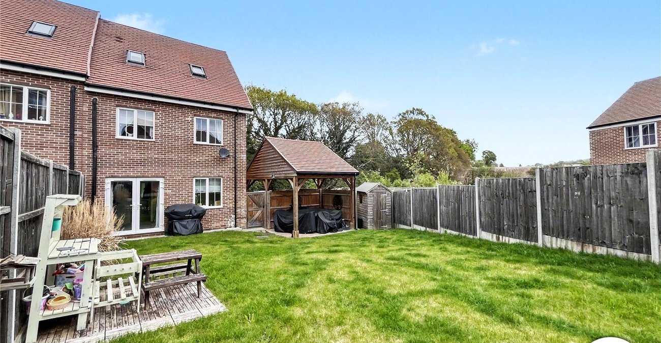 4 bedroom property for sale in Newington | Robinson Michael & Jackson