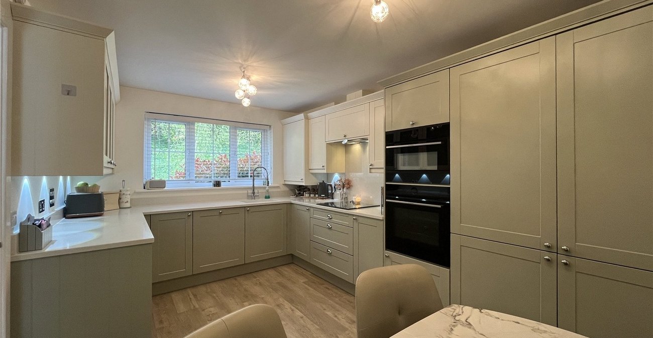 4 bedroom property for sale in Newington | Robinson Michael & Jackson