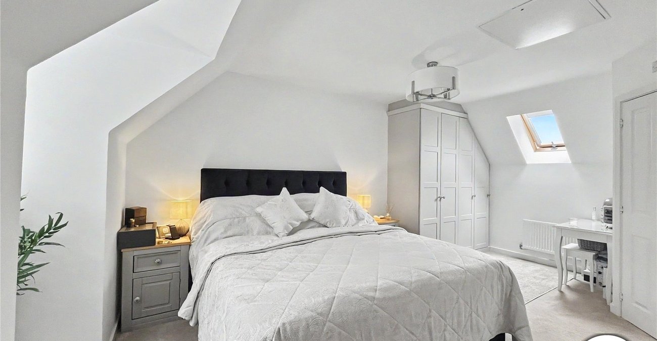 4 bedroom property for sale in Newington | Robinson Michael & Jackson