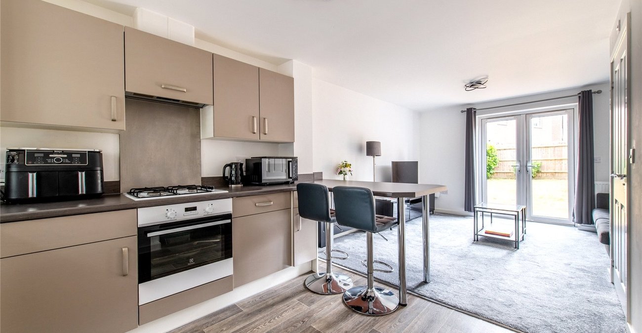 2 bedroom house for sale in Newington | Robinson Michael & Jackson