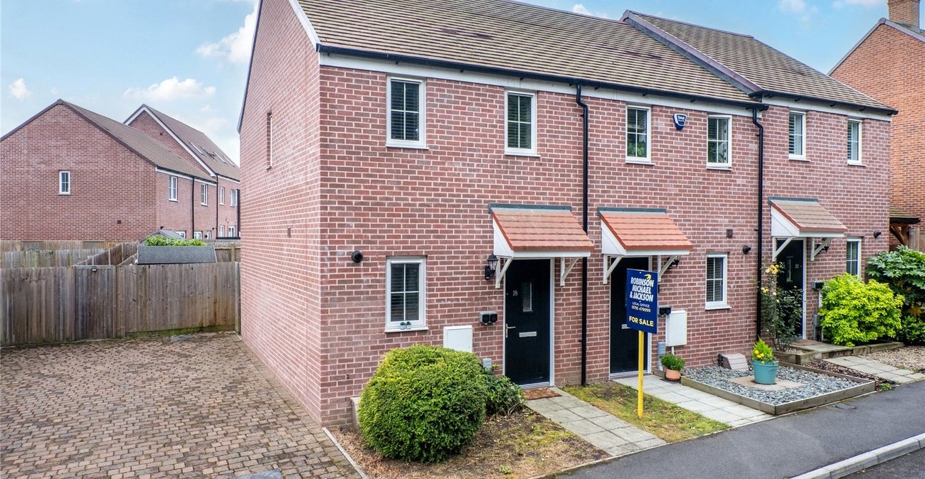 2 bedroom house for sale in Newington | Robinson Michael & Jackson