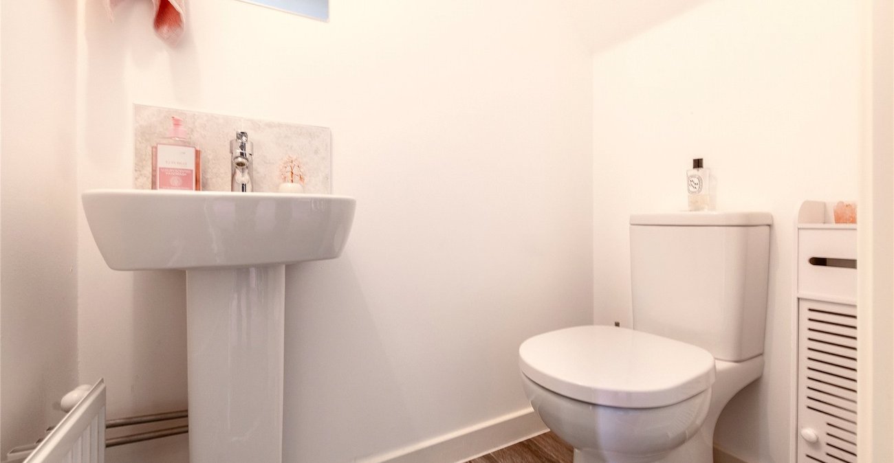2 bedroom house for sale in Newington | Robinson Michael & Jackson