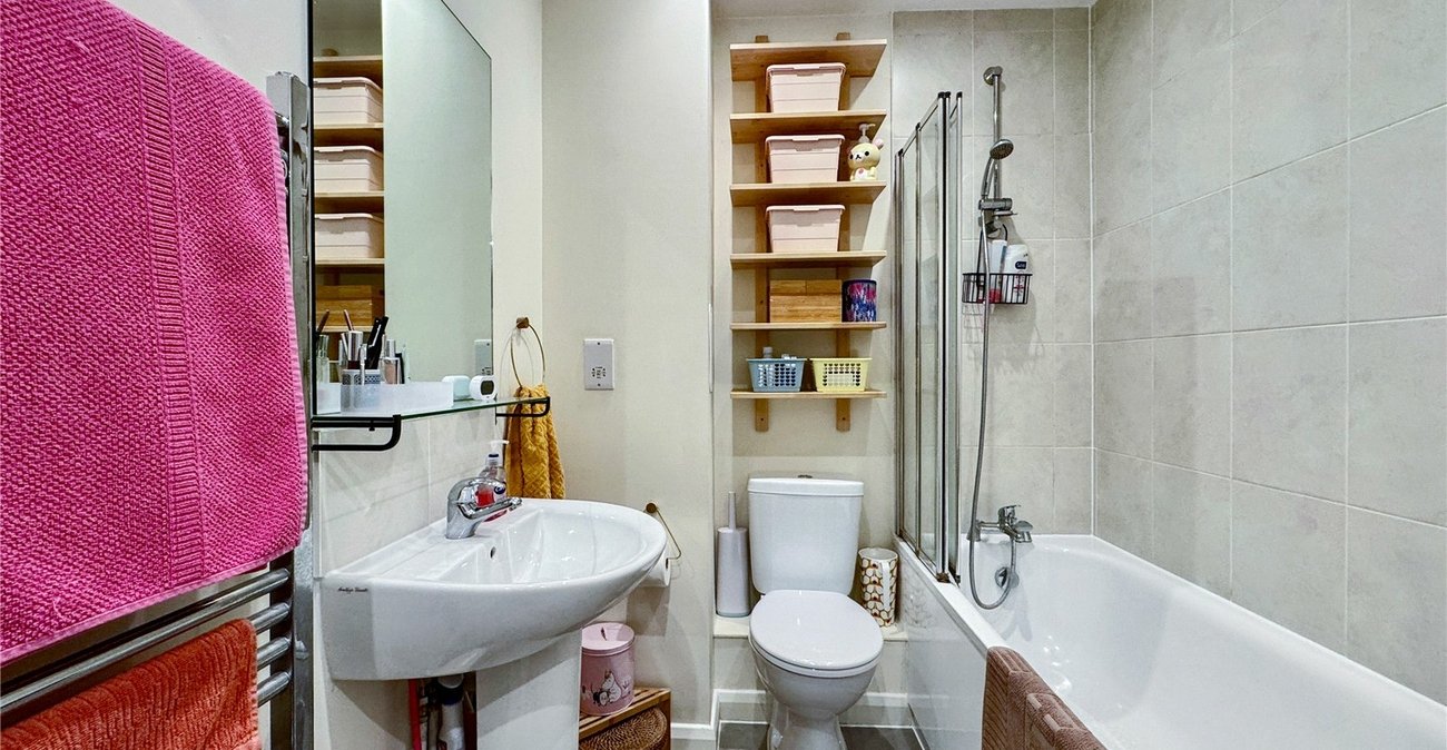 1 bedroom property for sale in  | Robinson Jackson