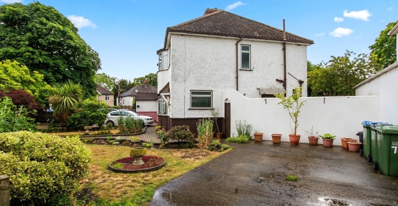 3 bedroom house for sale in Charlton | Robinson Jackson
