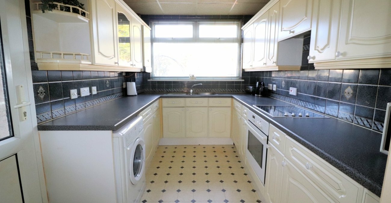 3 bedroom house for sale in Erith | Robinson Jackson