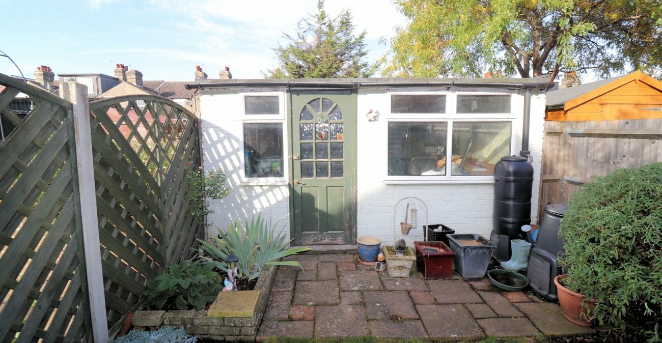 3 bedroom house for sale in Erith | Robinson Jackson