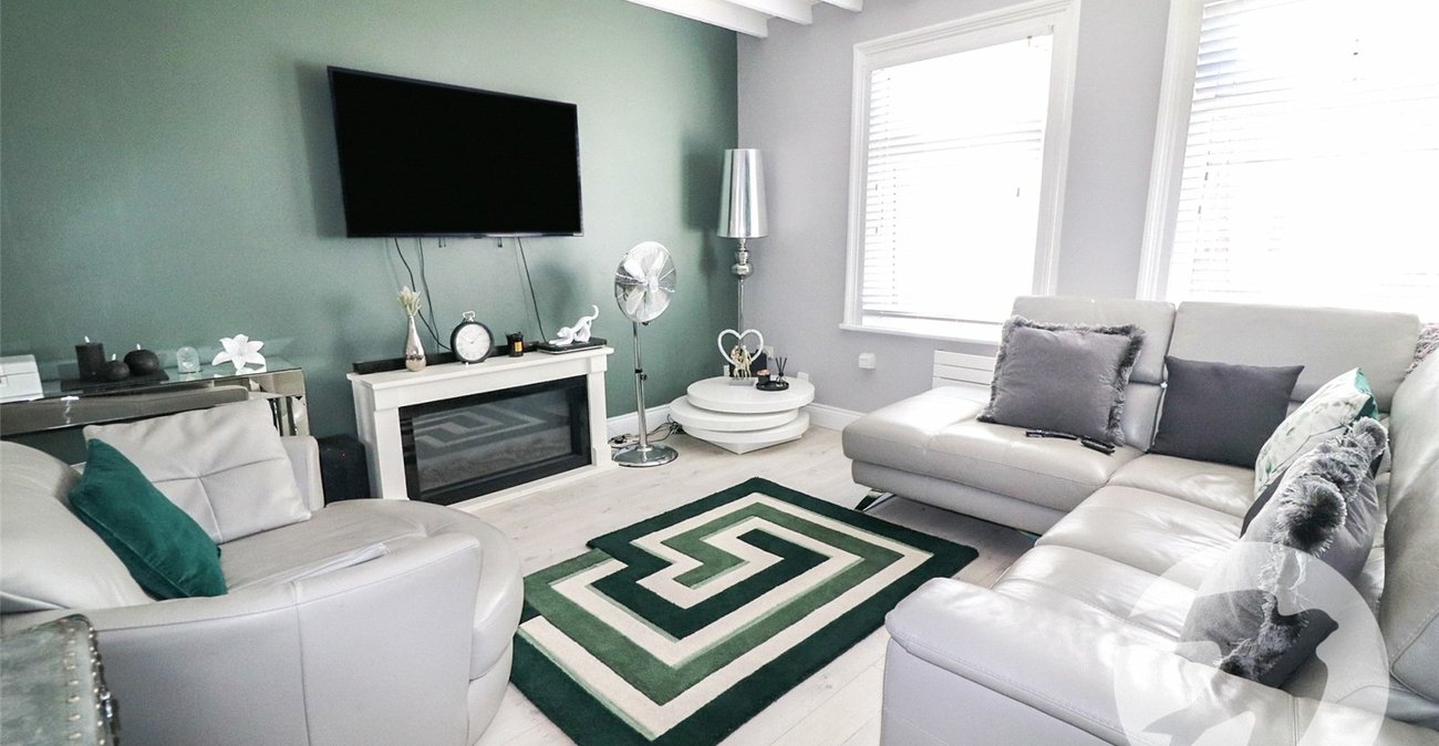 4 bedroom property for sale in Northumberland Heath | Robinson Jackson