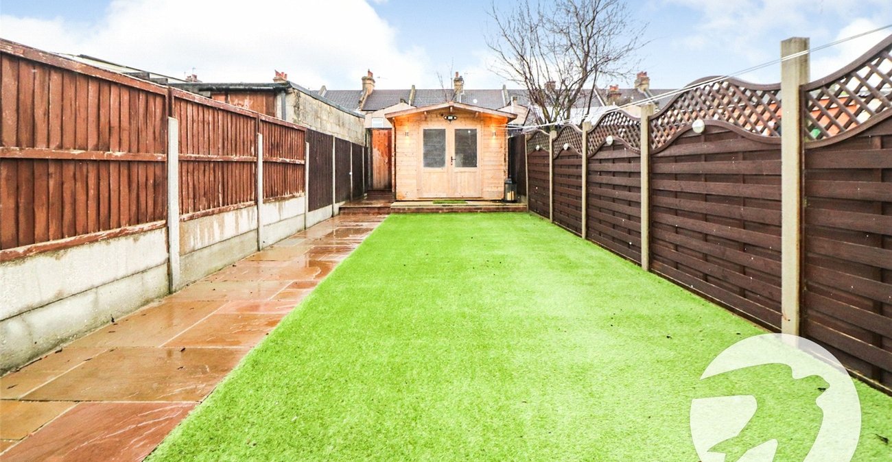 3 bedroom house for sale in Northumberland Heath | Robinson Jackson