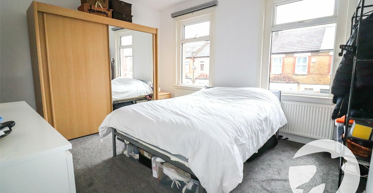 3 bedroom house for sale in Northumberland Heath | Robinson Jackson