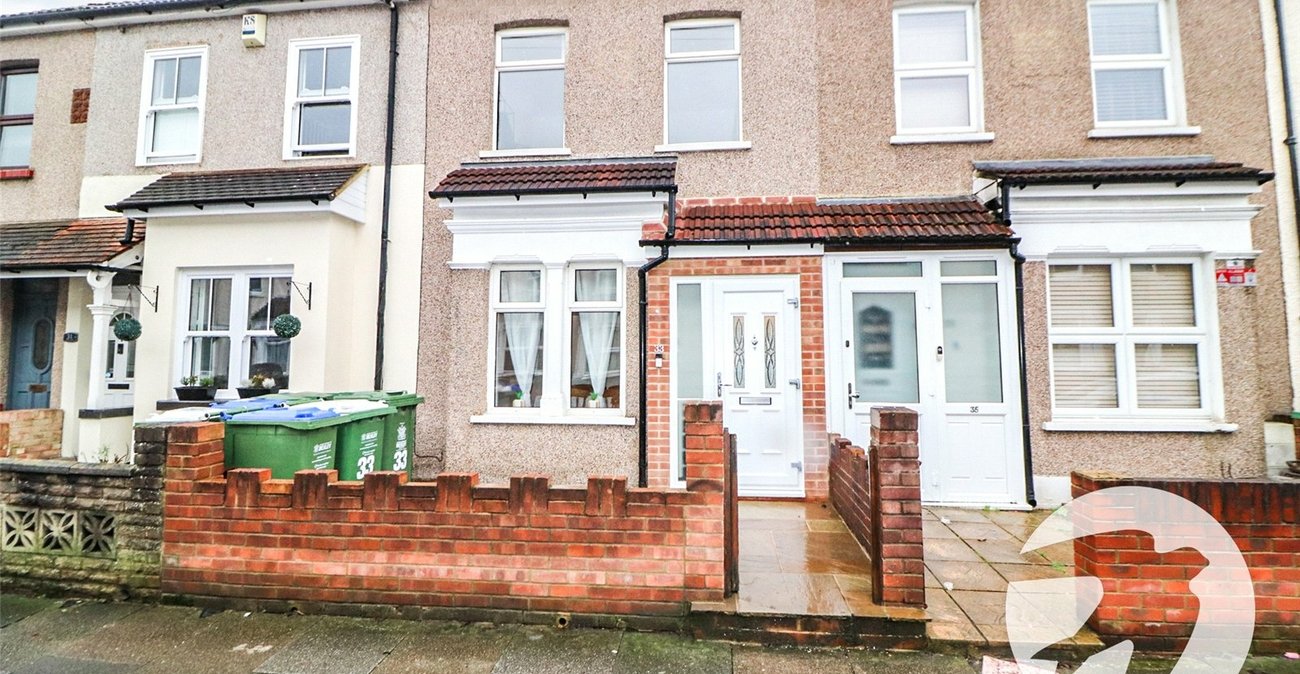 3 bedroom house for sale in Northumberland Heath | Robinson Jackson