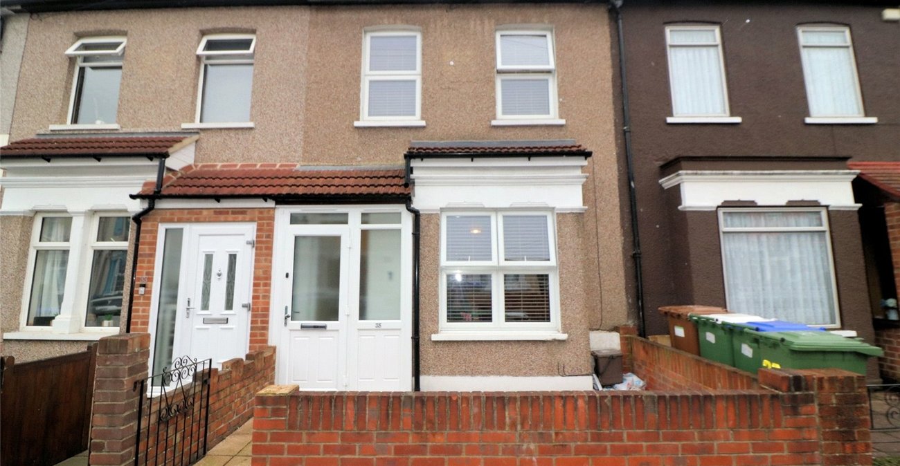 2 bedroom house for sale in Northumberland Heath | Robinson Jackson