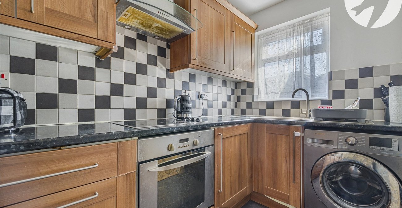 2 bedroom house for sale in Dartford | Robinson Jackson
