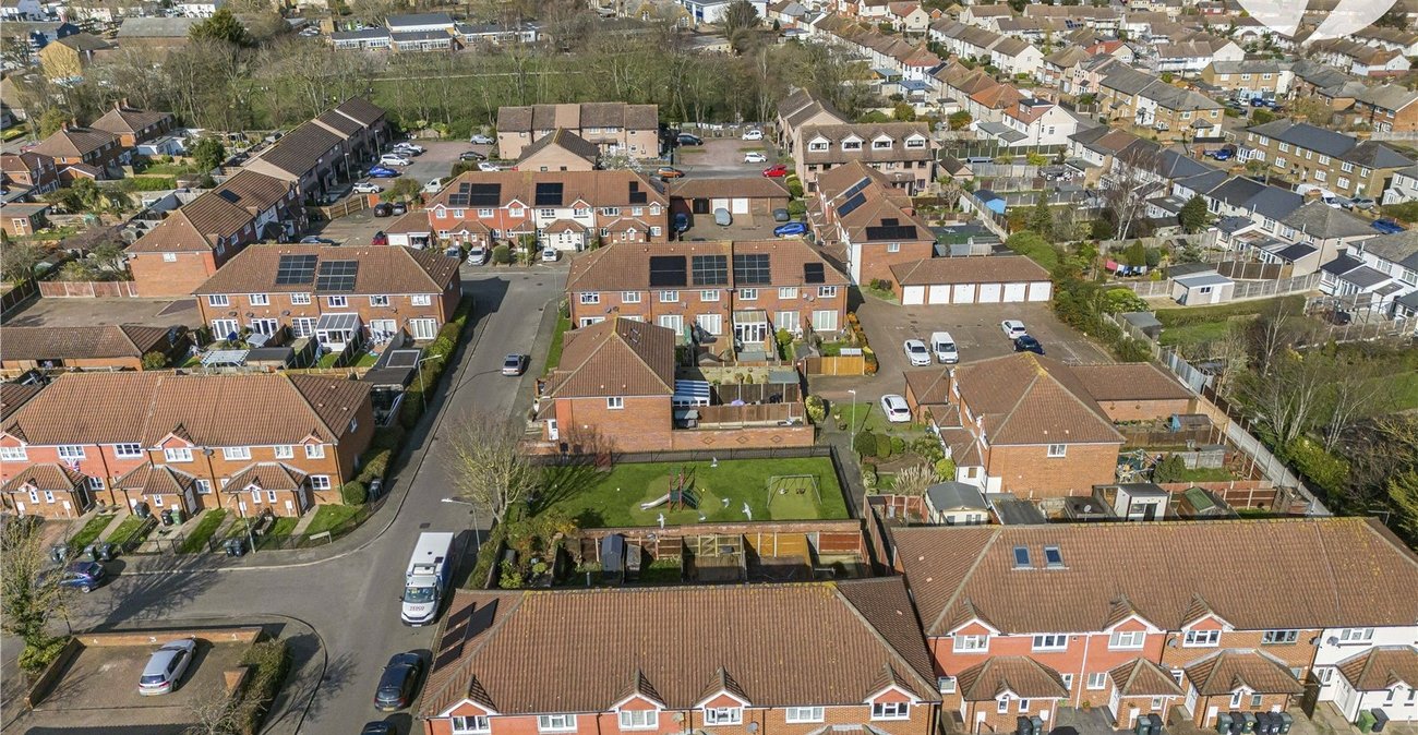 2 bedroom house for sale in Dartford | Robinson Jackson