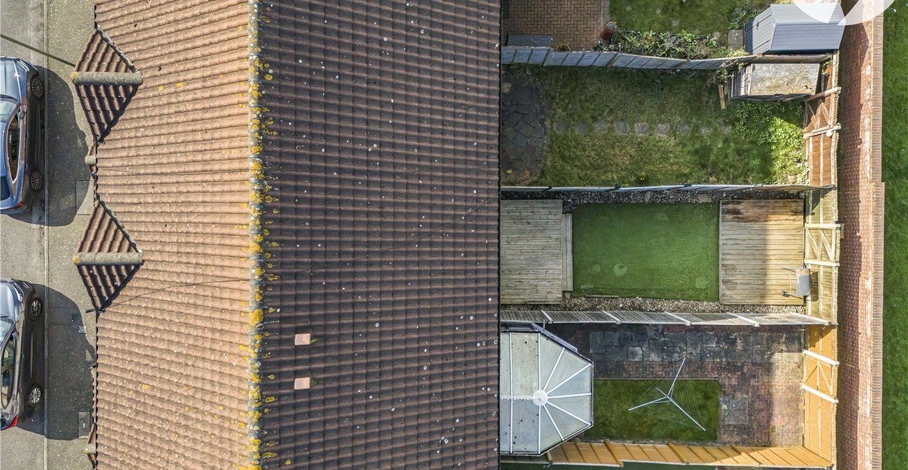 2 bedroom house for sale in Dartford | Robinson Jackson