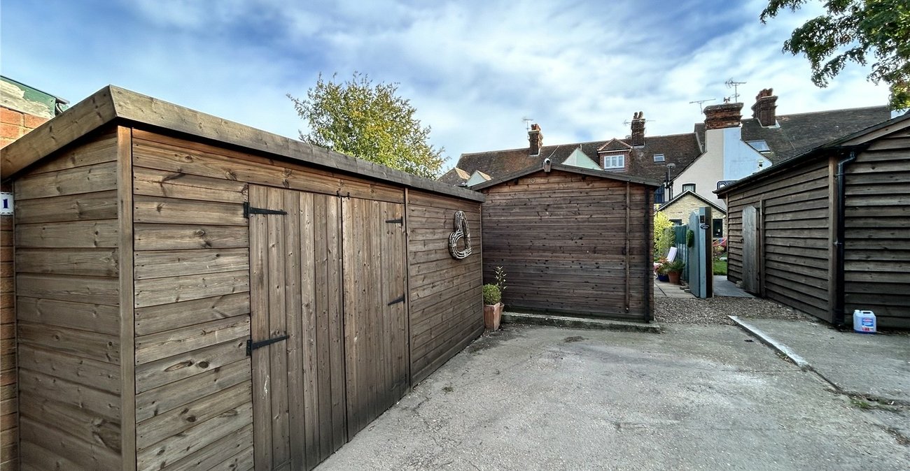 3 bedroom house for sale in Rainham | Robinson Michael & Jackson