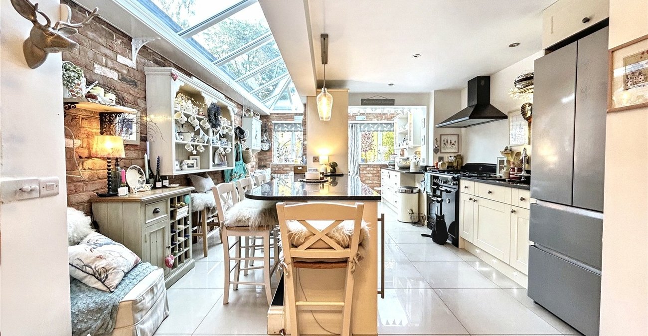 3 bedroom house for sale in Rainham | Robinson Michael & Jackson