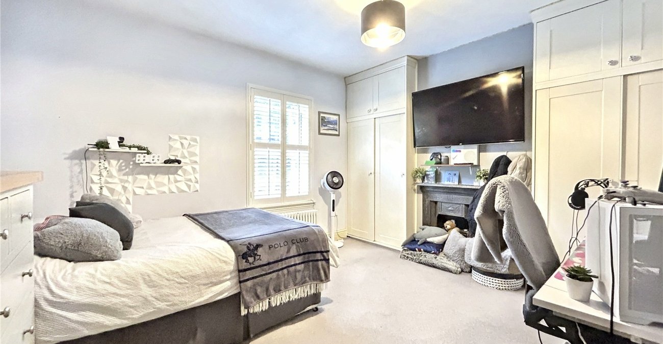 3 bedroom house for sale in Rainham | Robinson Michael & Jackson