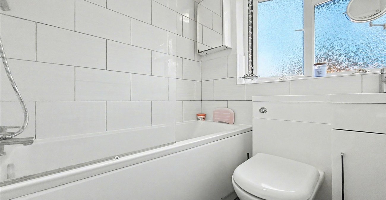 3 bedroom house for sale in Upchurch | Robinson Michael & Jackson