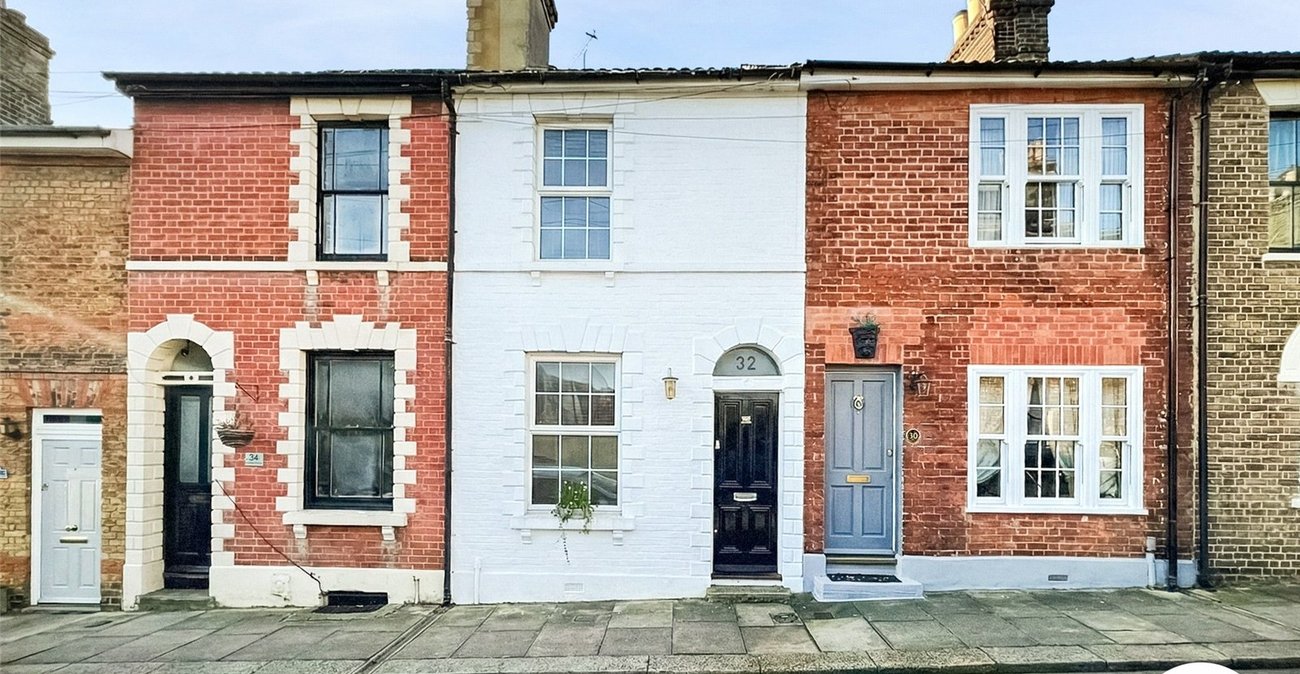 2 bedroom house for sale in Rochester | Robinson Michael & Jackson