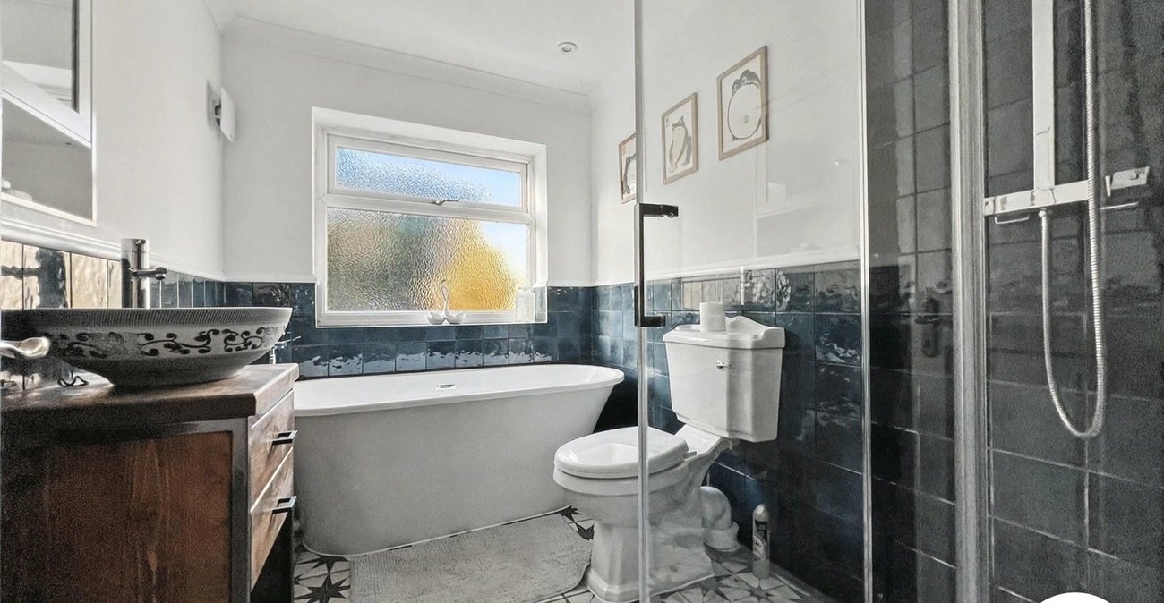 2 bedroom house for sale in Rochester | Robinson Michael & Jackson