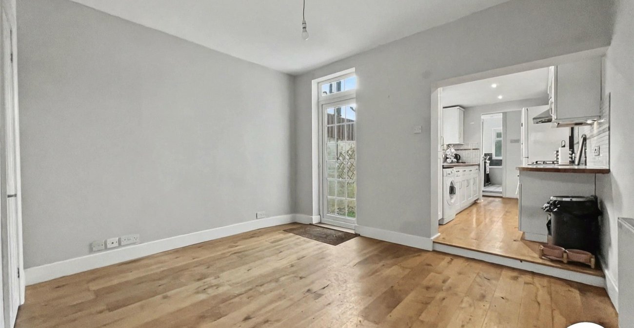 2 bedroom house for sale in Rochester | Robinson Michael & Jackson