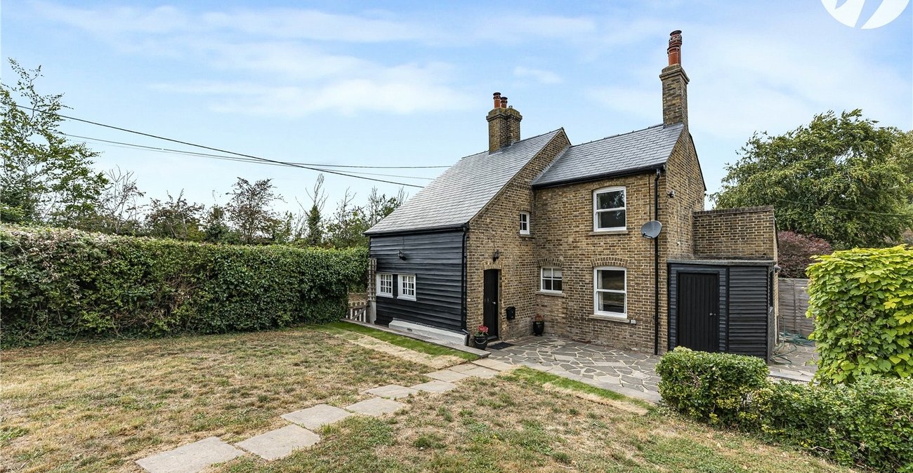 3 bedroom house for sale in Horton Kirby | Robinson Jackson